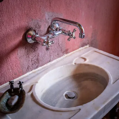 Apartman Ouzaki House